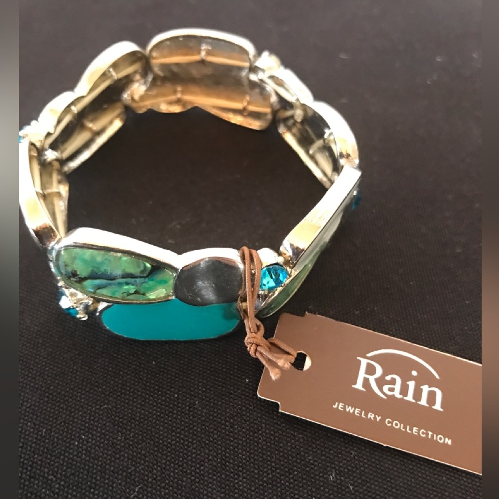 NWT Elasticized silver, colorful (aqua, sea greens, white) Crystal bracelet